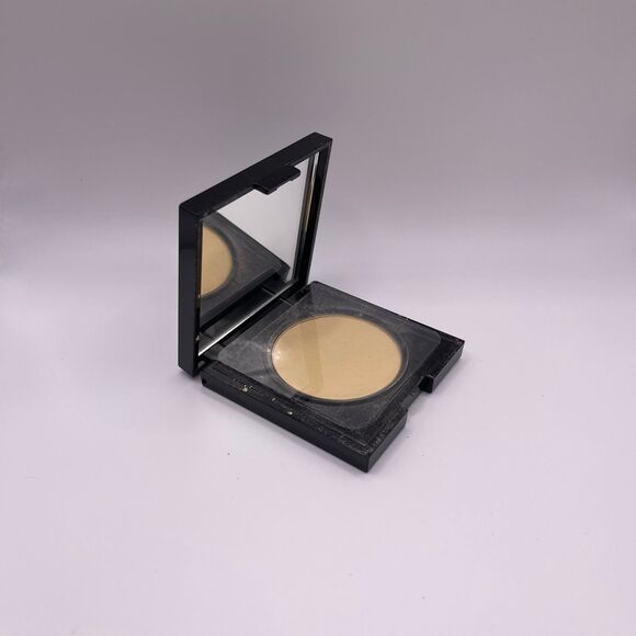 YBF Your Best Friend Neutralizing Face Pressed Powder - Picture 4 of 6